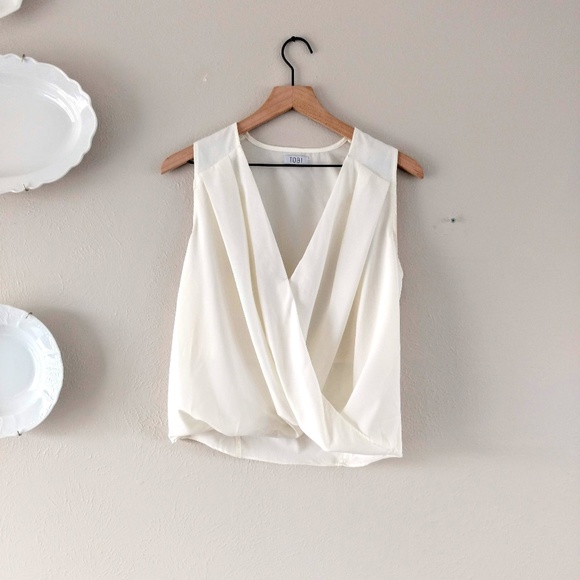 Tobi Tops - TOBI Surplice Blouse